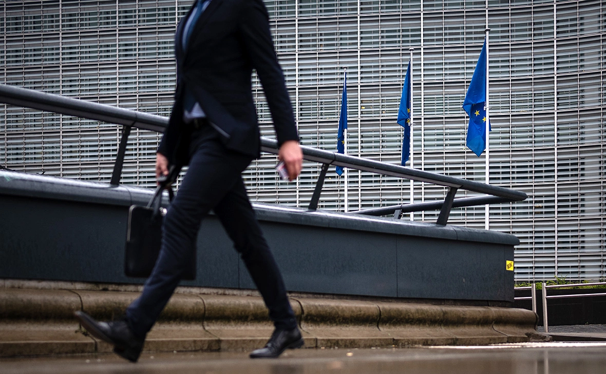 Leon Neal / Getty Images