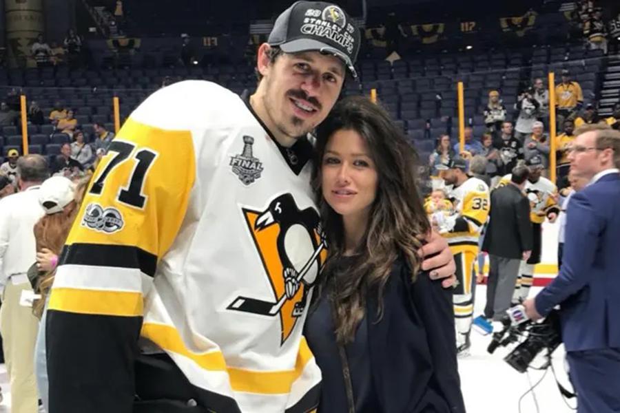 Евгений Малкин с женой Анной Кастеровой