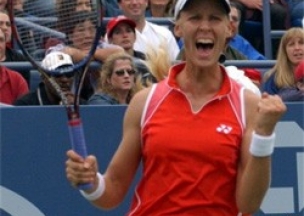 Дементьева вышла в четвертьфинал US Open
