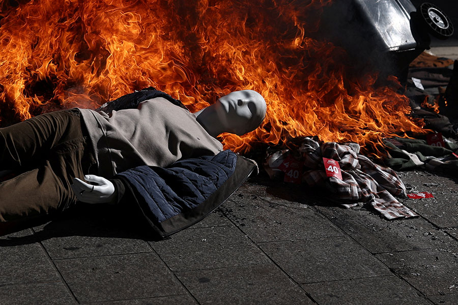 Manon Cruz / Reuters
