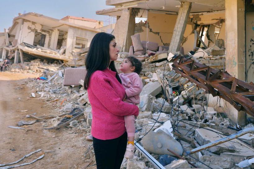 Кадр из фильма «Рассказы израненной земли»