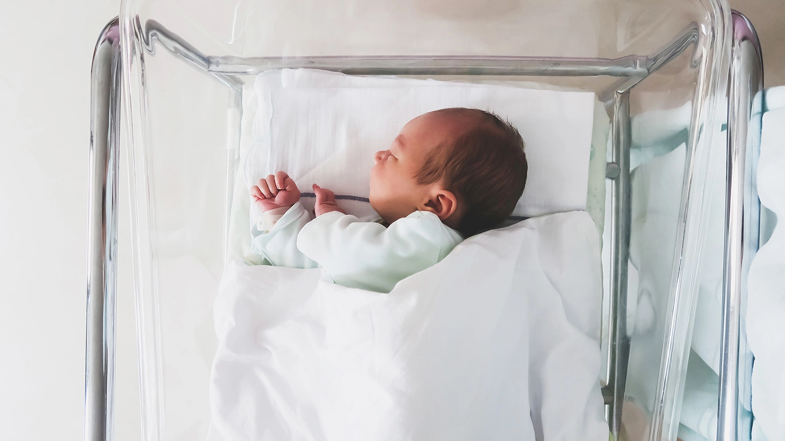 Названы самые необычные имена для новорожденных в Москве