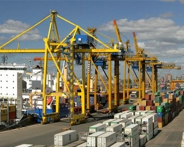 Голландская APM Terminals стала совладельцем терминалов в Петербурге