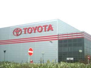 Toyota планирует объявить о планах по созданию завода в России 26 апреля 2005г.