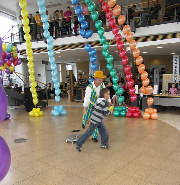 Ауди Центр Варшавка устроил праздник детям