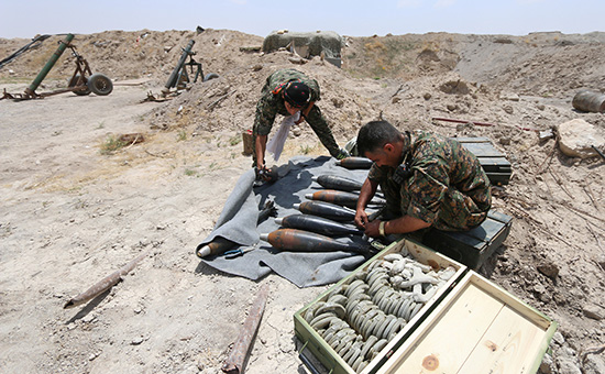 Бойцы сирийской демократической армии в окрестностях Ракки, Сирия.&nbsp;​Май 2016 года


