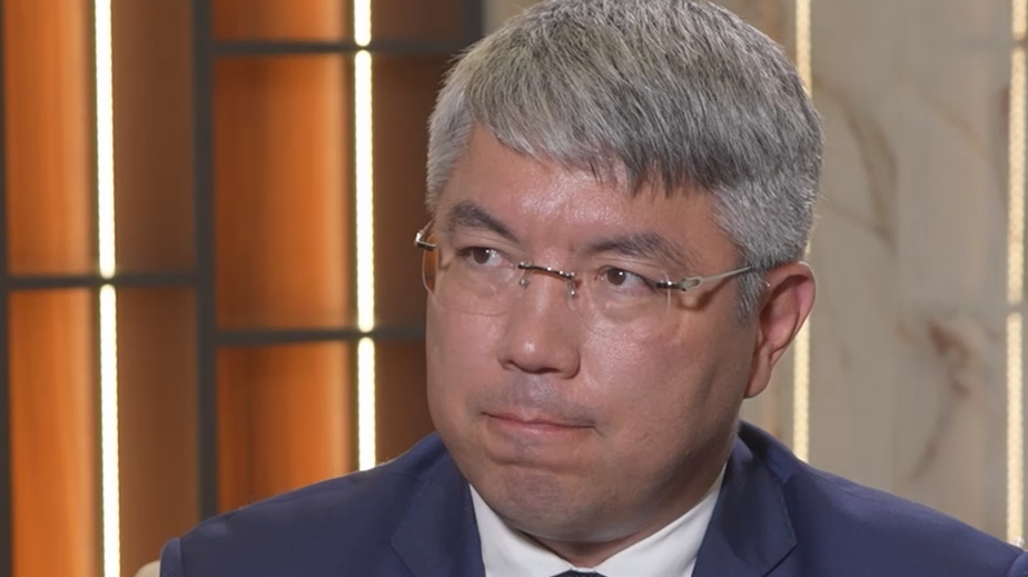 Цыденов ответил на идею Дерипаски закрыть Байкал для турварваров