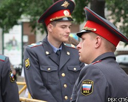 В Петербурге грабитель с ножом напал на милиционера