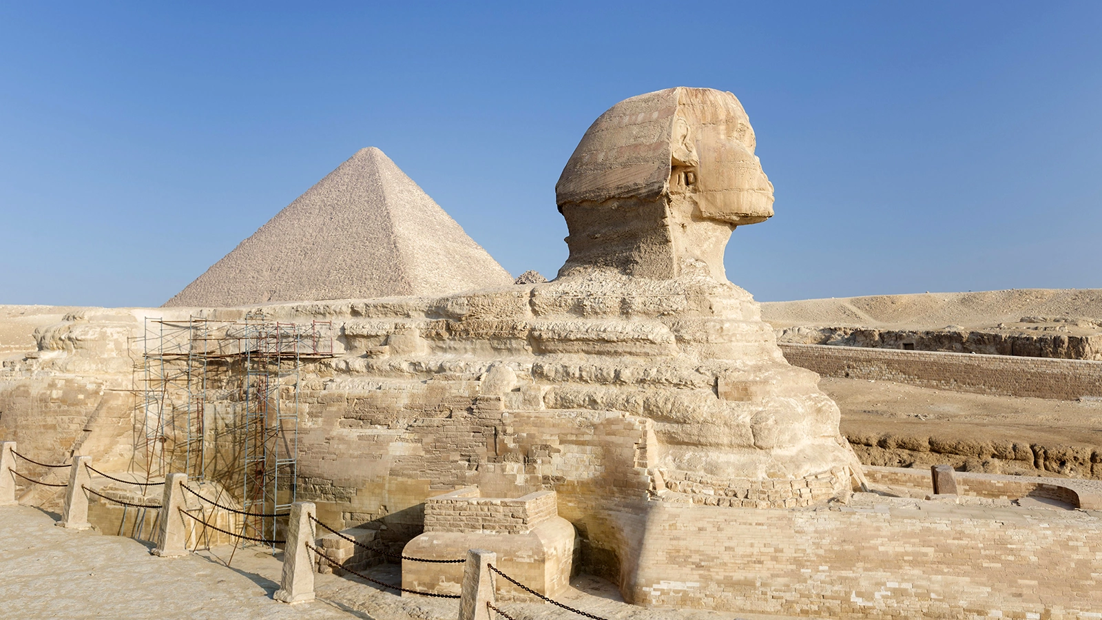 Сфинкс и Великая пирамида - Фото