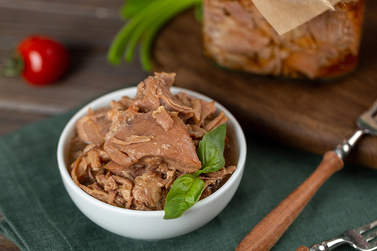 Индейка тушеная в вине