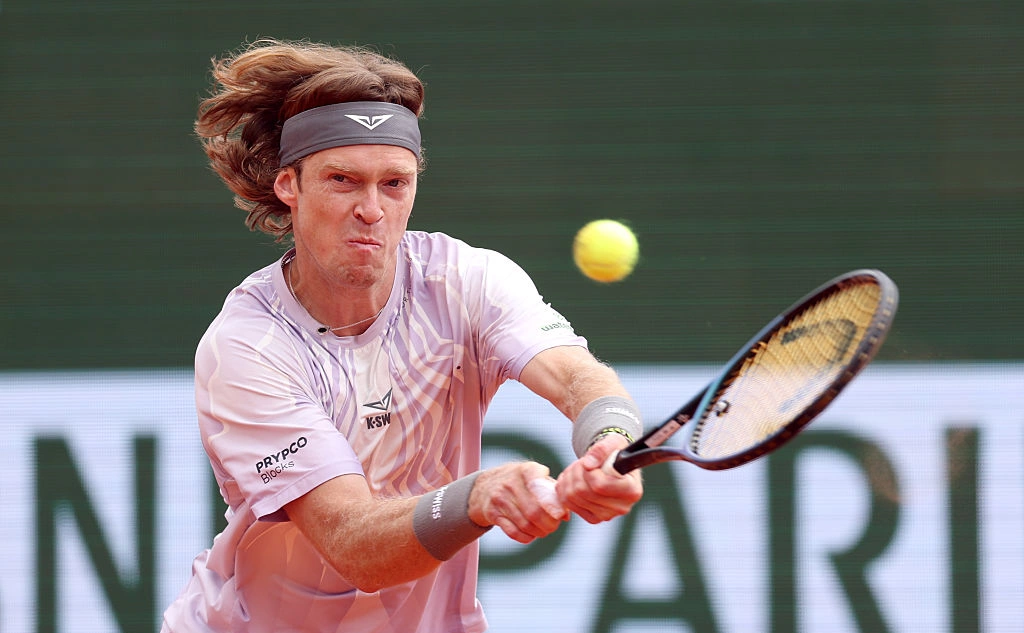 Julian Finney / Getty Images