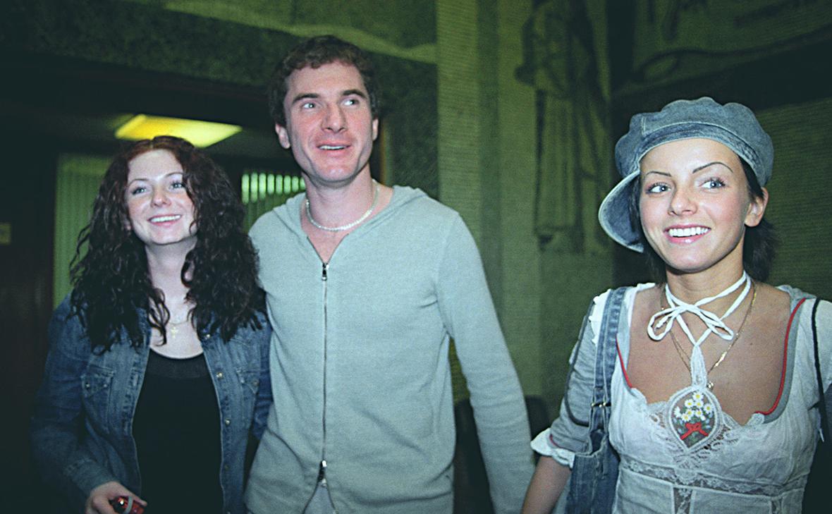 Елена Катина,&nbsp;Иван Шаповалов и Юлия Волкова, 2004&nbsp;год