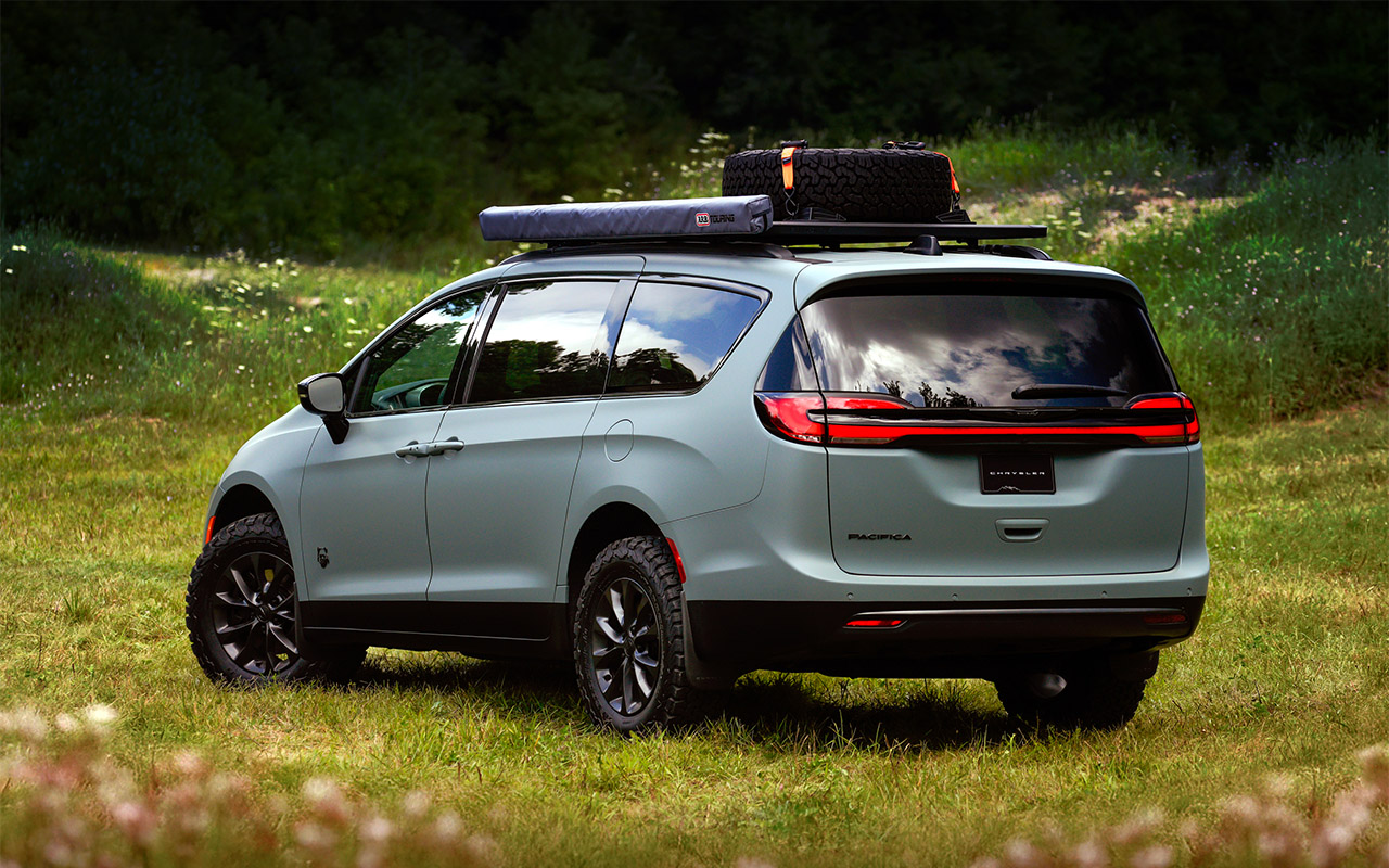 Chrysler Pacifica Grizzly Peak Concept