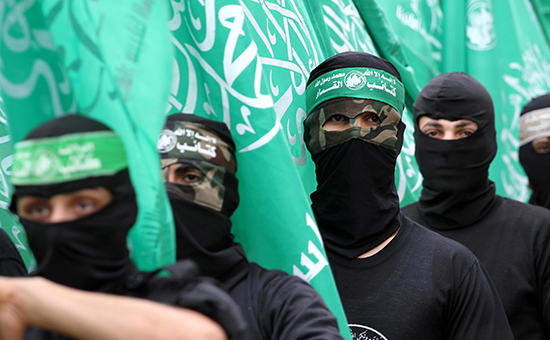 Боевики палестинского движения ХАМАС в городе Газа