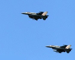 Самолеты ВВС России нанесли авиаудар по группе боевиков в Махачкале