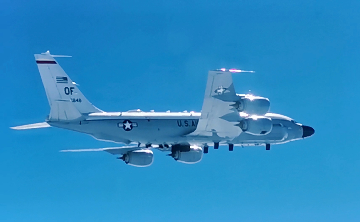 Самолет-разведчик RC-135 ВВС


