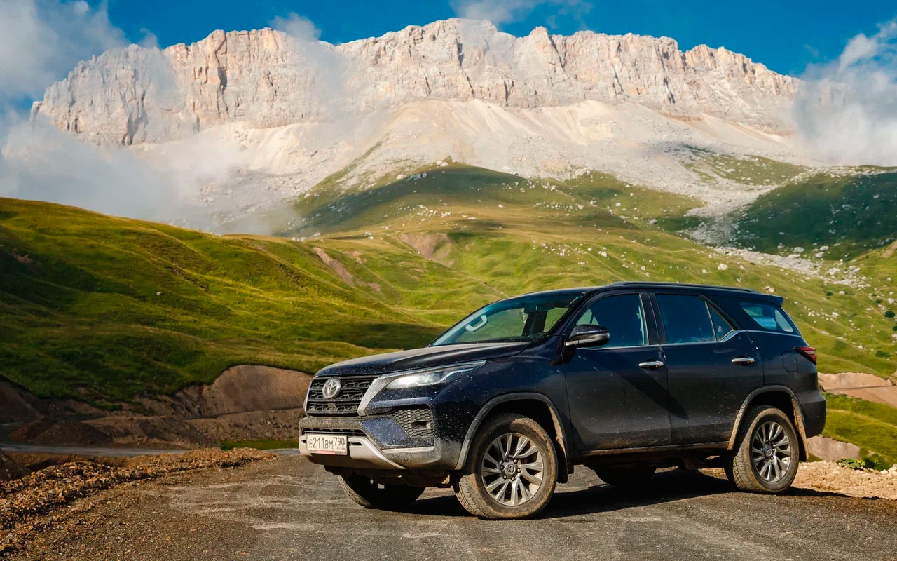 Горы счастья. Экспедиция по Северному Кавказу на Toyota Fortuner :: Autonews