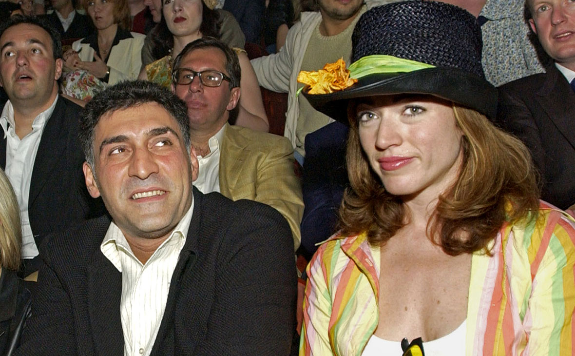 Первой женой Кеосаяна была актриса Алена Хмельницкая (на фото справа). Официально супруги были в браке с 1993-го по 2014 год, но разошлись за полтора года до официального развода.