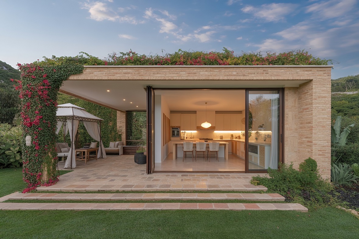 Фото: Иллюстрация сгенерирована ИИ на основе текста о том, на что обратить внимание при покупке элитного жилья на юге России