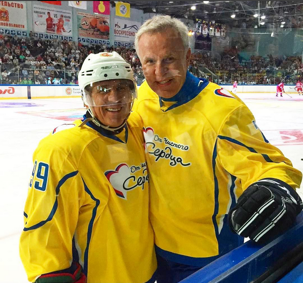 Минниханов сыграл в хоккей с Дворковичем, Овечкиным и Ковальчуком