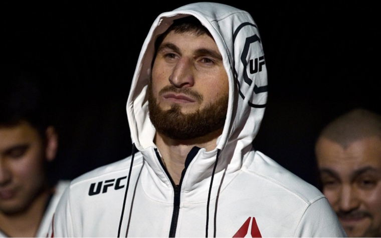 Россиянин Анкалаев победил украинского бойца на турнире UFC