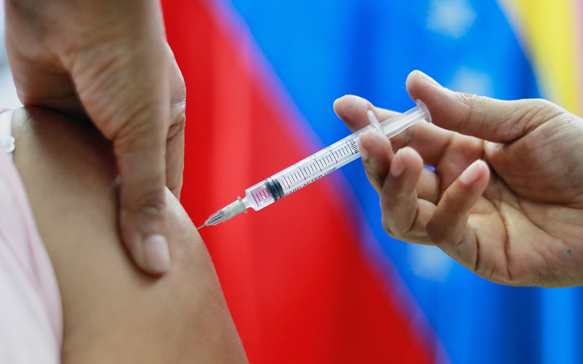 Венесуэла зарегистрировала вакцину «Спутник Лайт»