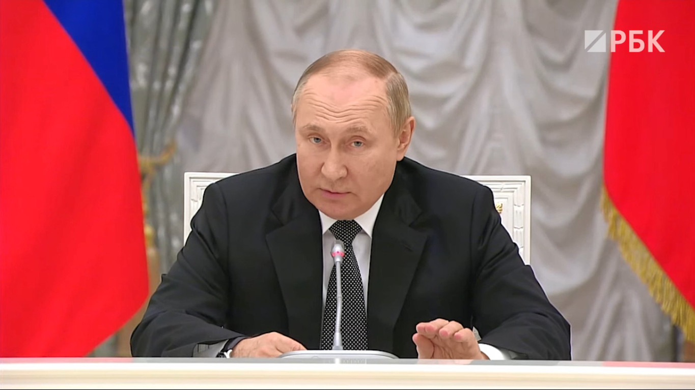 Путин заявил о скукоживании доллара и укреплении рубля