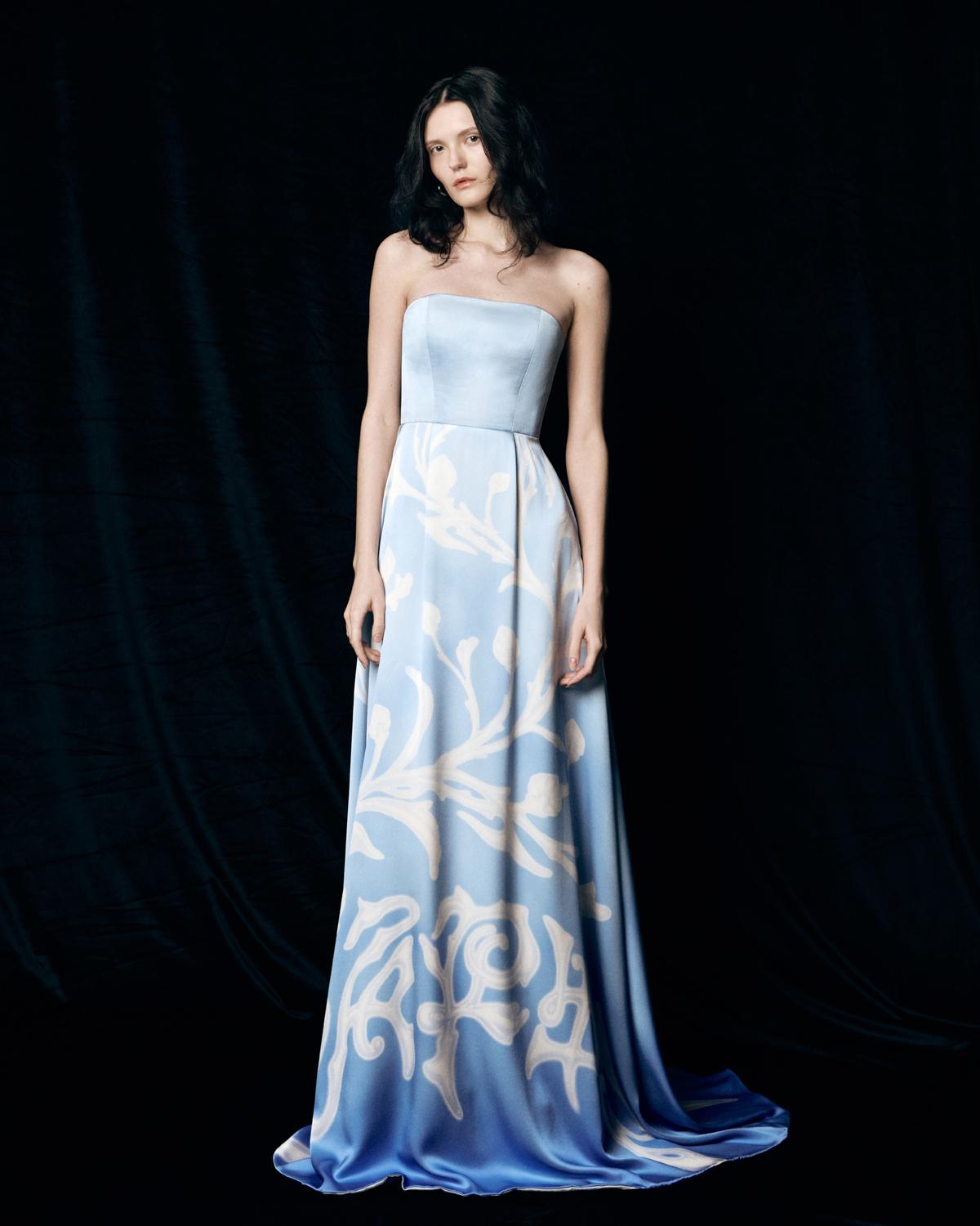 Коллекция «Мета-сказка» в честь 25-летия модного дома Alena Akhmadullina