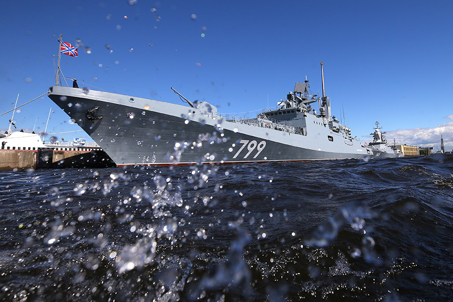 Фрегат проекта 11356 был построен для Черноморского флота в 2015 году. Оснащен двумя вертикальными пусковыми установками 3С90 на 12 ракет каждая. Дальность стрельбы по целям на средних и больших высотах может достигать 50&nbsp;км, зона поражения &mdash; на высоту до 15&nbsp;км.