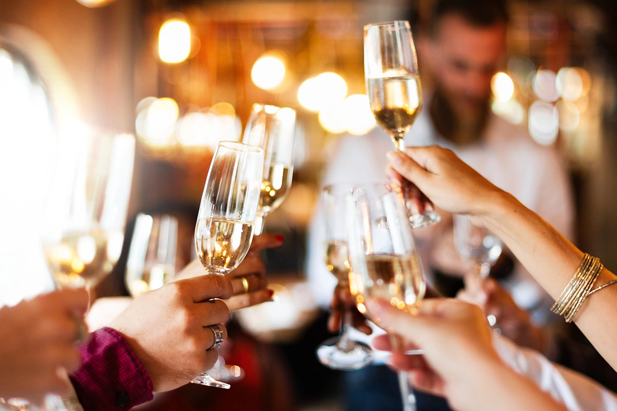 За успехи и достижения. Все победы нашего коллектива — это плод усилий каждого из нас