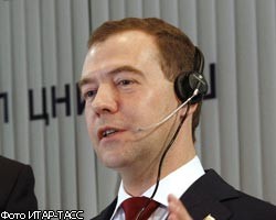 Д.Медведев вышел на связь с космонавтами