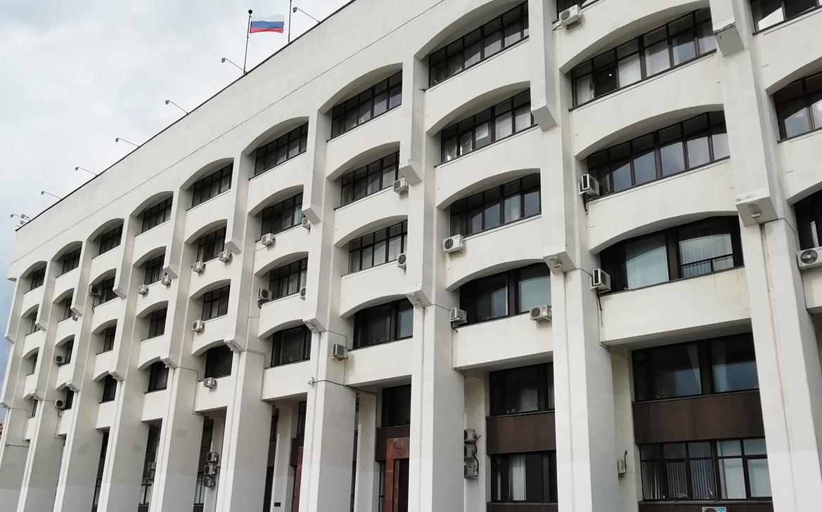 Мужчина бросил «коктейль Молотова» в здание владимирского правительства