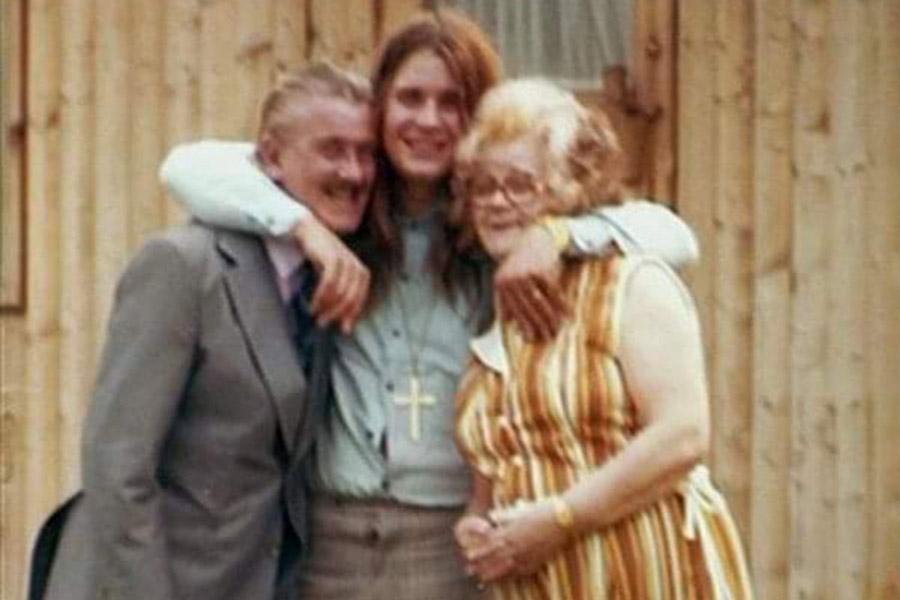 Оззи Осборн с родителями