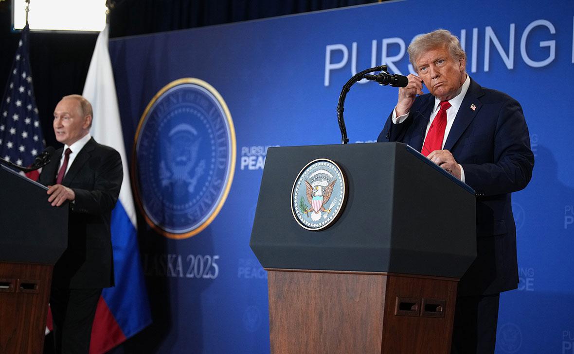 Владимир Путин и Дональд Трамп на совместной пресс-конференции по итогам переговоров на Аляске, 16 августа 2025 года
