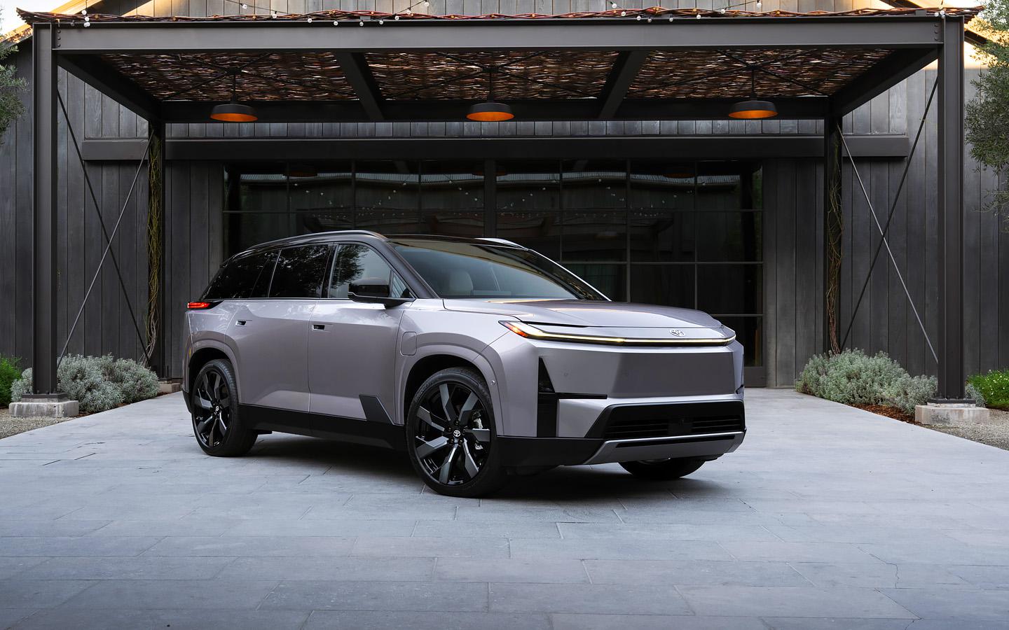 Toyota Highlander BEV