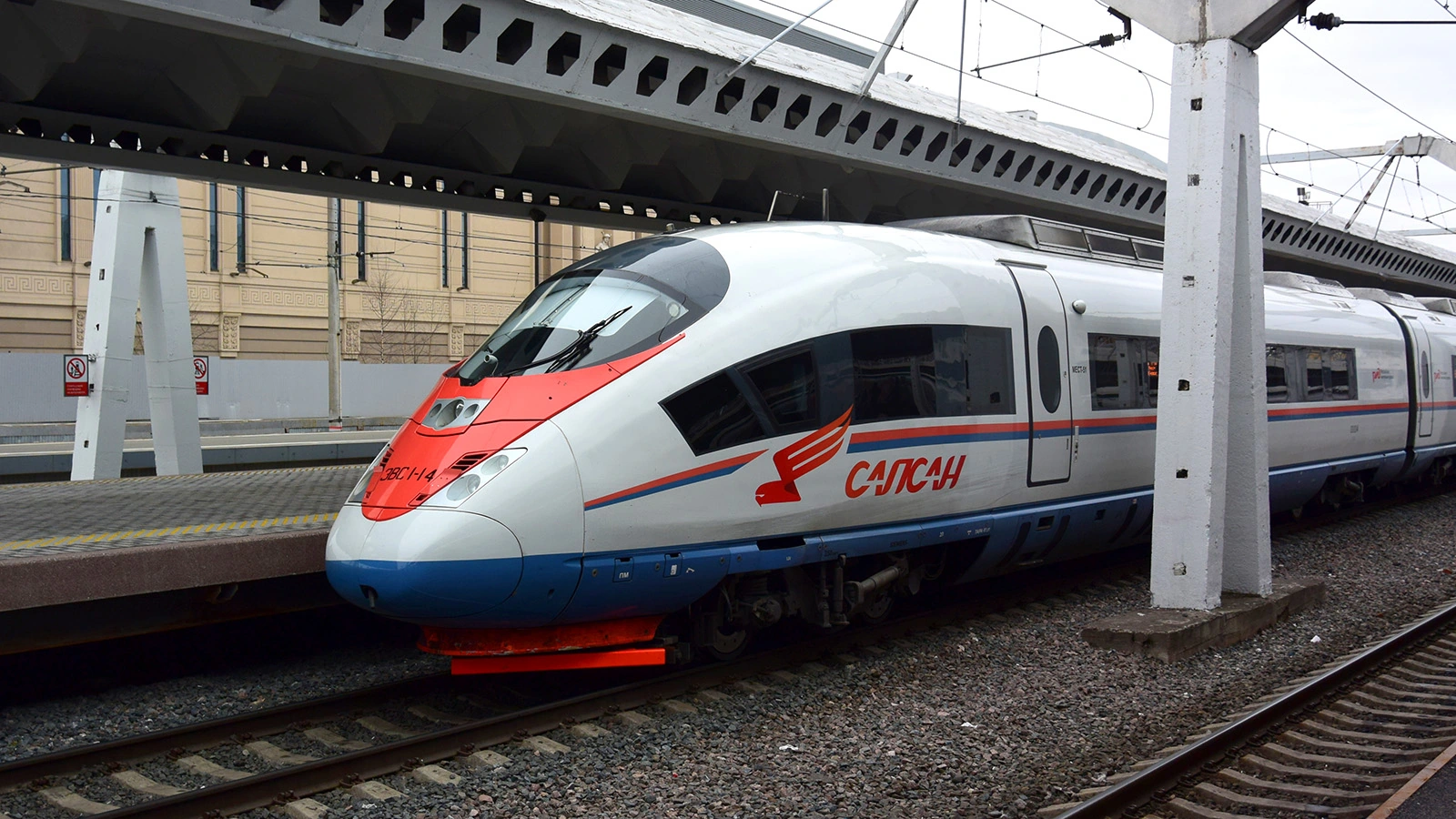 Спрос на железнодорожные билеты в Санкт-Петербург вырос в 41 раз