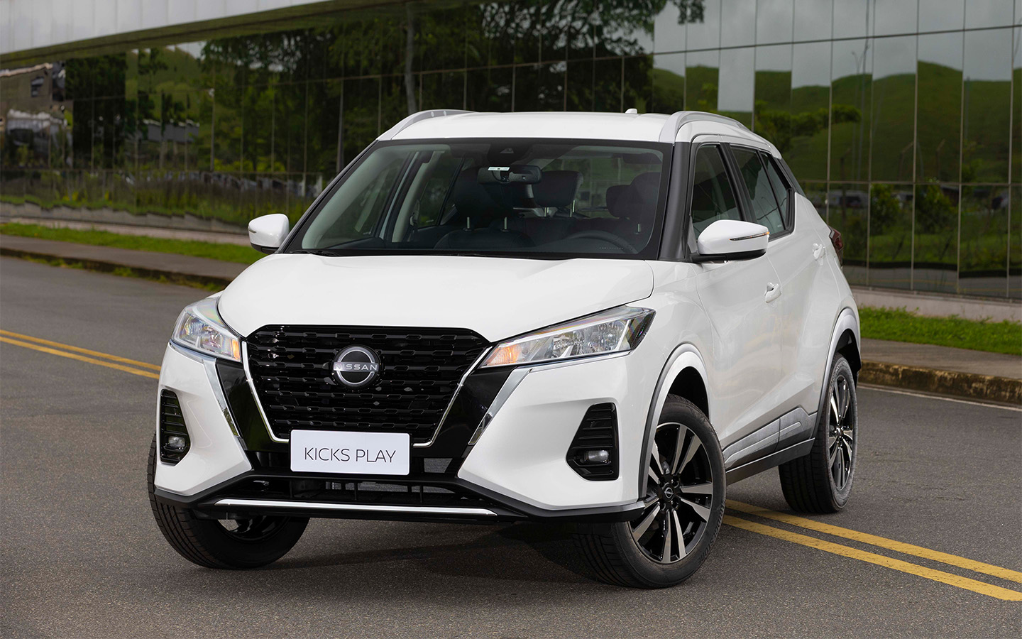 Nissan Kicks Play