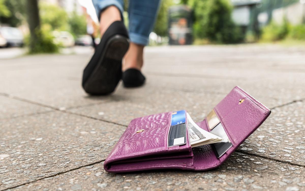 Если есть подозрения, что потеряли банковскую карту, действовать нужно быстро &mdash; от этого зависит размер финансовых потерь