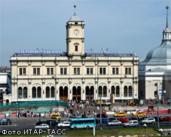 Власти Москвы думают о возвращении Ленинградскому вокзалу имени царя