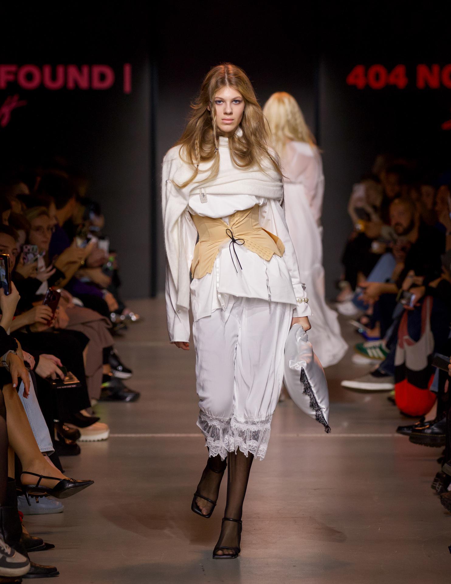 Показ 404 Not Found