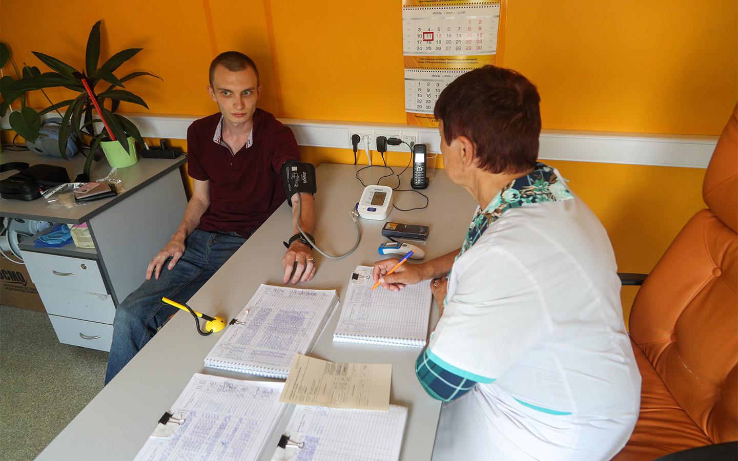 Таксистам могут отменить предрейсовые медосмотры. Кого это коснется