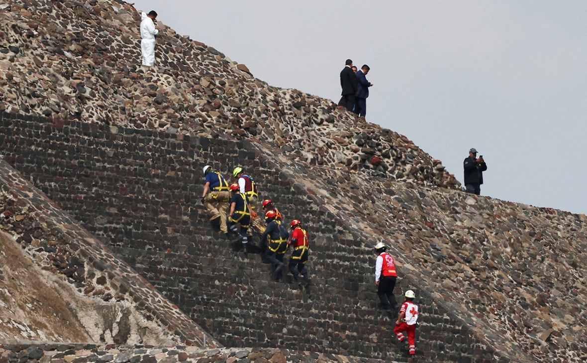 Luis Cortes / Reuters