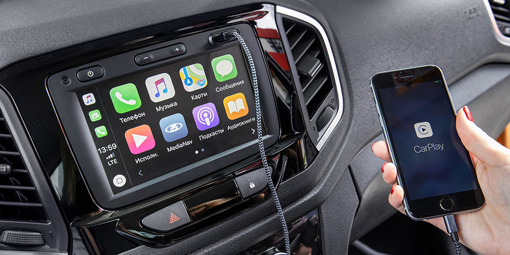 Обновленная медиасистема, получившая функцию поддержки Apple CarPlay и Android Auto, должна перейти с XRAY Сross и на обычные XRAY.