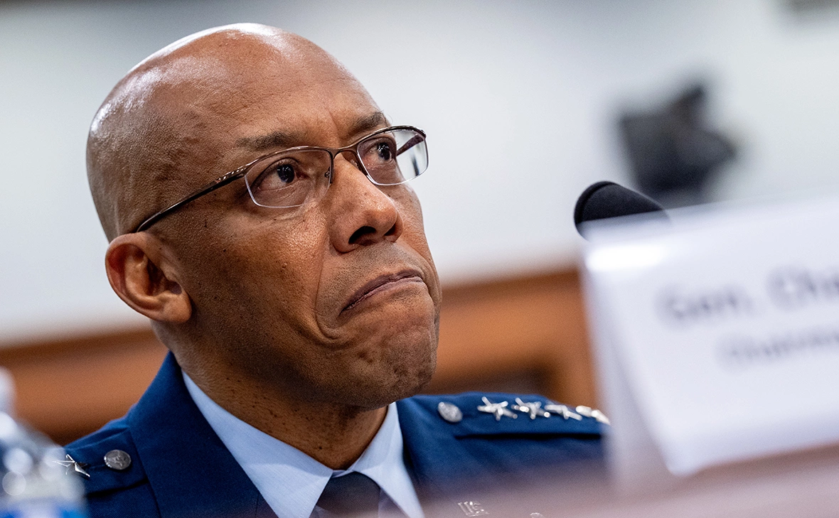 Andrew Harnik / Getty Images