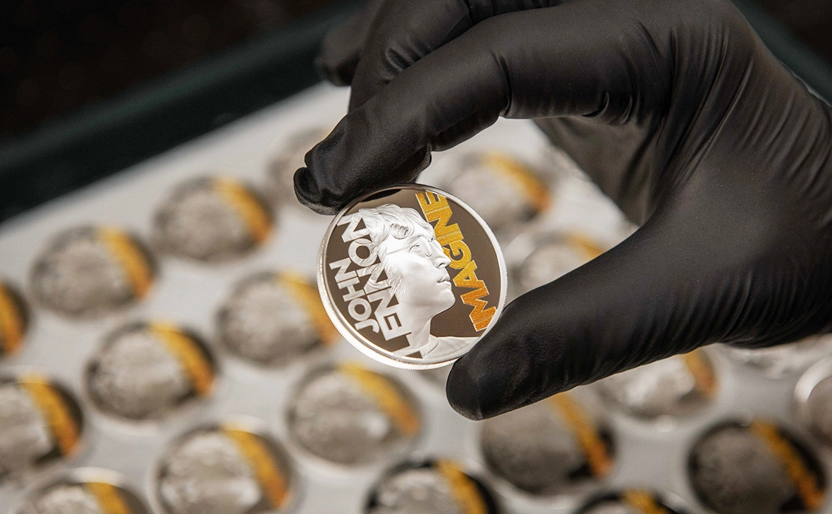 Cover Images / Keystone Press Agency / Global Look Press