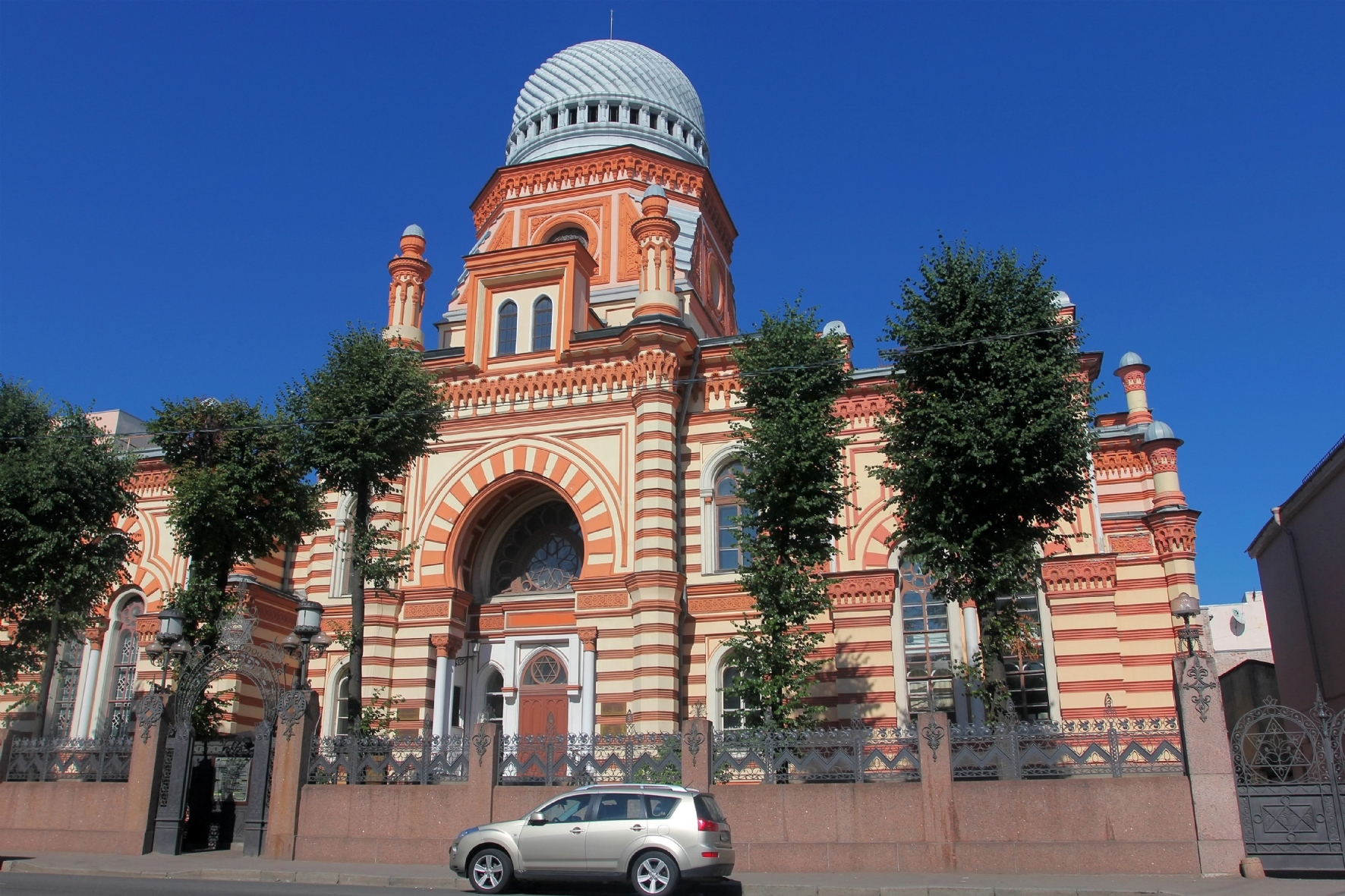 Большая Хоральная Синагога в Санкт-Петербурге