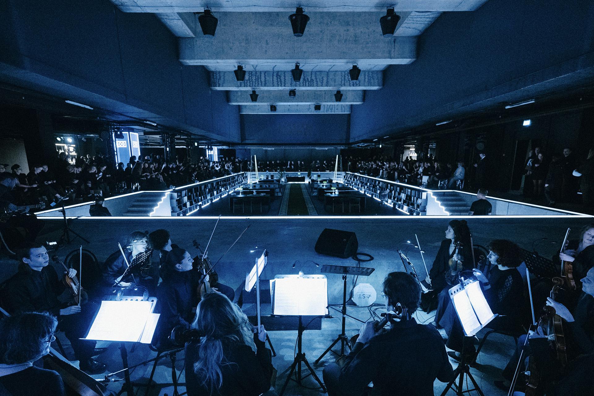 Оперный перформанс Silent Opera