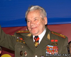 Легендарному конструктору М.Калашникову исполнилось 90 лет