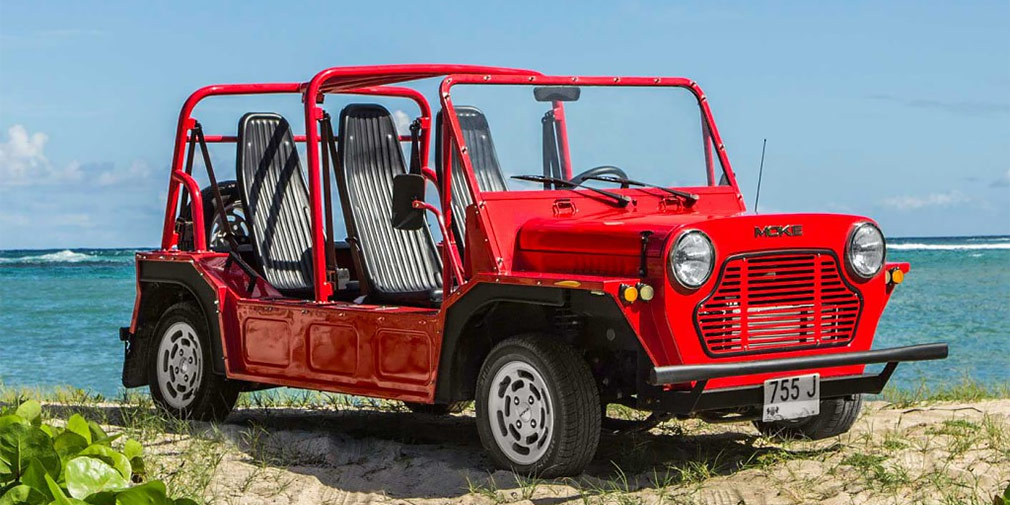 Mini Moke

Пляжный багги Moke на агрегатах Mini выпускался до начала 1990-х. Несколько лет назад энтузиасты из Moke International возобновили производство машины в Китае, в партнерстве с Chery. Помимо бензиновой версии с литровым мотором, существует электрическая e-Moke. Она развивает скорость 40 км/ч и в зависимости от батареи способна проехать до 144&nbsp;км на одной зарядке.
