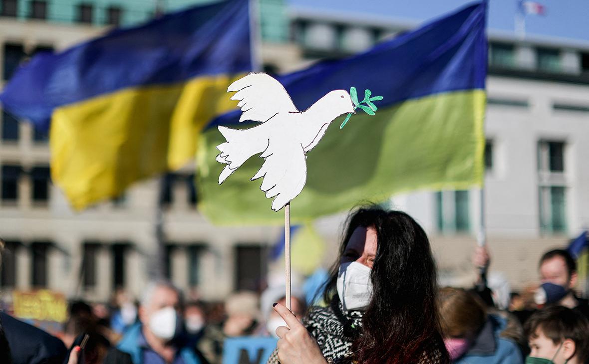 Зеленский назвал конечную цель Украины в конфликте с Россией"/>













